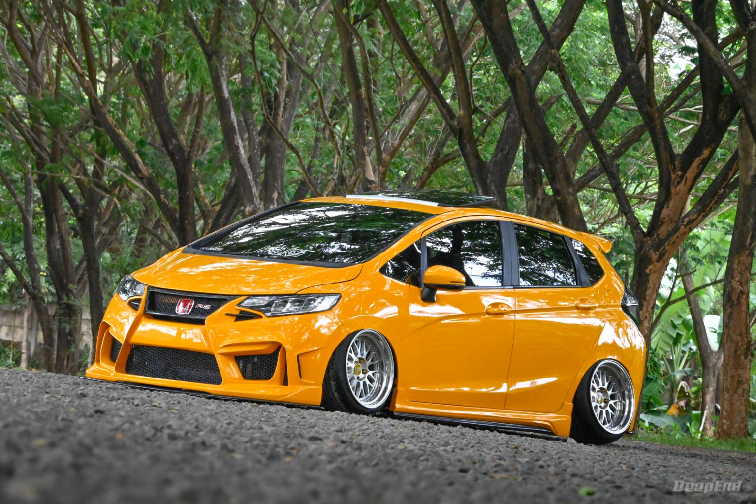 1. Honda Jazz Modifikasi Makassar - Deepend