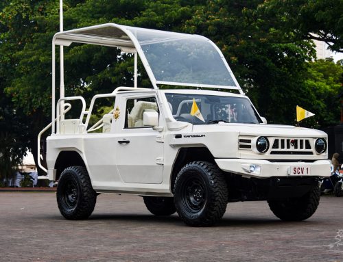 PT Pindad Pindad Maung MV3 – POPEMOBILE PAUS FRANSISKUS DI INDONESIA