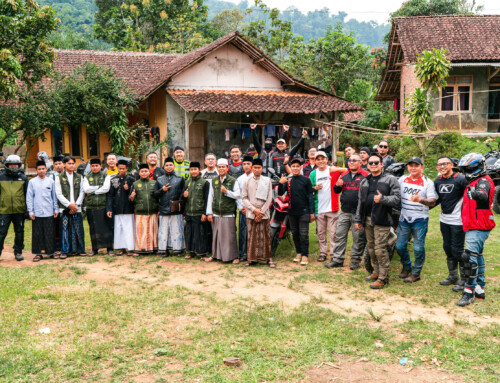 Community Aksi Sosial Ducati Official Club Indonesia: Renovasi Pesantren di Sukabumi