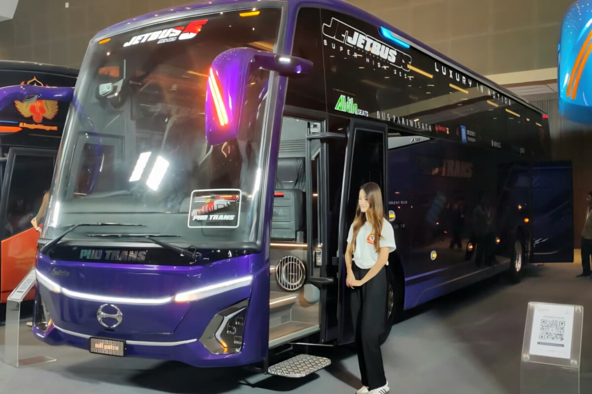 PO PHD Trans Tambah Armada Hino RM 280 ABS Jetbus 5 Single Glass