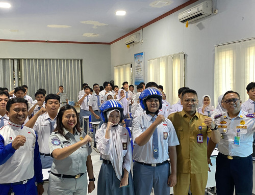 Safety Riding WMS Edukasi 500 Pelajar Tangsel Soal Keselamatan Berkendara