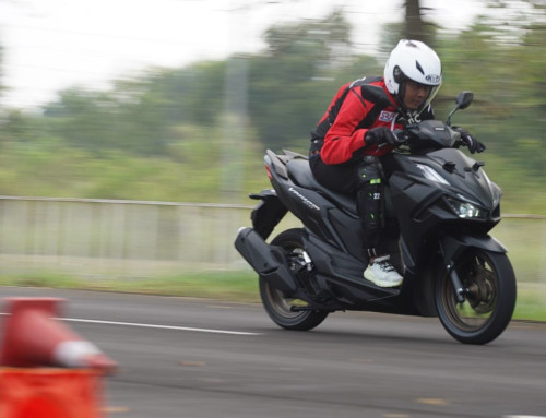 Industri Otomotif Di Tengah Tren Motor Listrik, Honda Justru Perkuat Mesin Vario Evo 160