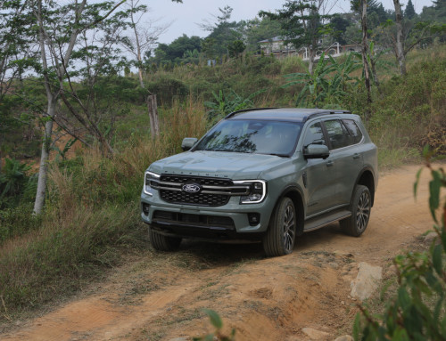 Mobil Baru Ford Everest Platinum Resmi Meluncur, Andalkan Mesin V6 3.0L