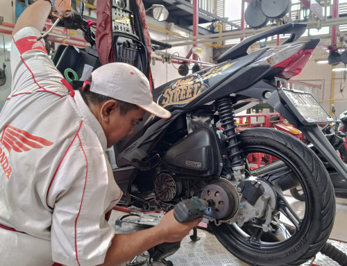 Perawatan Motor Motor Matik Bunyi Gredek Saat Jalan? Ini Komponen Yang Perlu Dicek