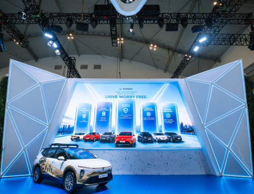 GIIAS 2026 Saat Merek Lain Jual Spesifikasi, VinFast Memilih Menjual Rasa Aman