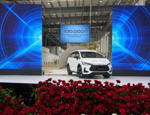 Mobil Listrik BYD M6 DM Jadi Unit Ke-100.000 Produksi Lokal Di Indonesia