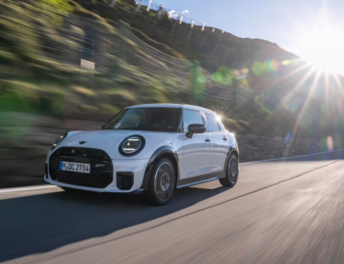 Urban Versatility MINI Cooper S 5-Door: 204 Hp, 5 Pintu, Tetap MINI